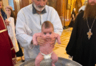 Peste 600 de copii botezați în Georgia, la prima mare ceremonie de acest fel după întronizarea Patriarhului Șio al III-lea